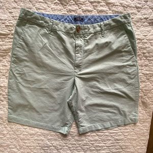 Men’s Izod Chino Shorts Green Size 36 Cotton